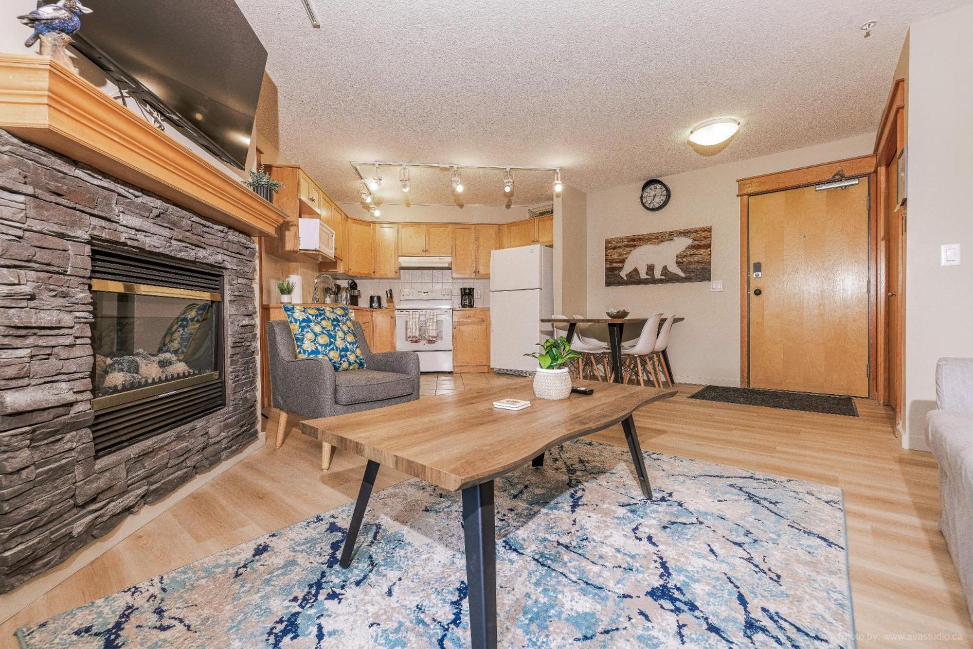 Lovely Mountain View 2 Bedroom Suite Canmore Extérieur photo