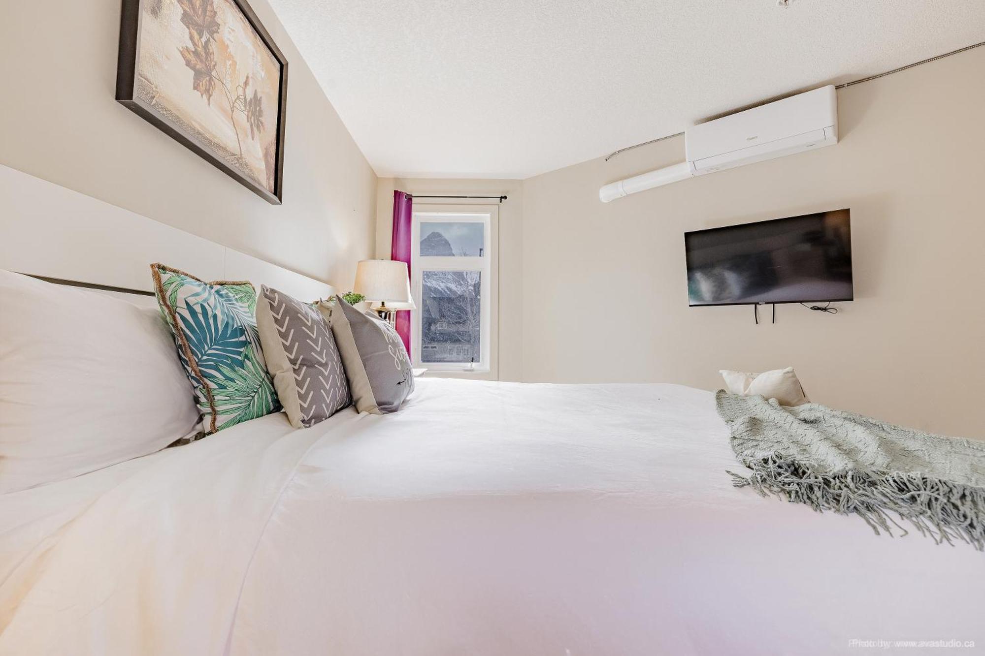 Lovely Mountain View 2 Bedroom Suite Canmore Extérieur photo